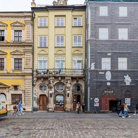 In Town Hostel Lviv Luaran gambar