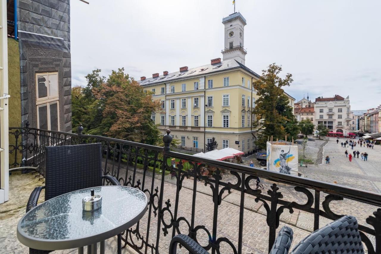 In Town Hostel Lviv Luaran gambar